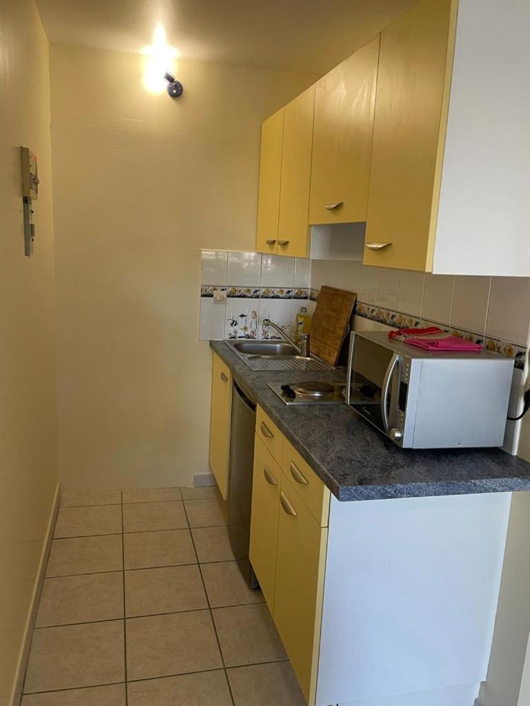 Appartement Ou Studio En Hyper Centre, Pour La Plage Et La Rue Pietonne Il Suffit De Traverser La Rue , Voir La Photo Principale Andernos-les-Bains Extérieur photo
