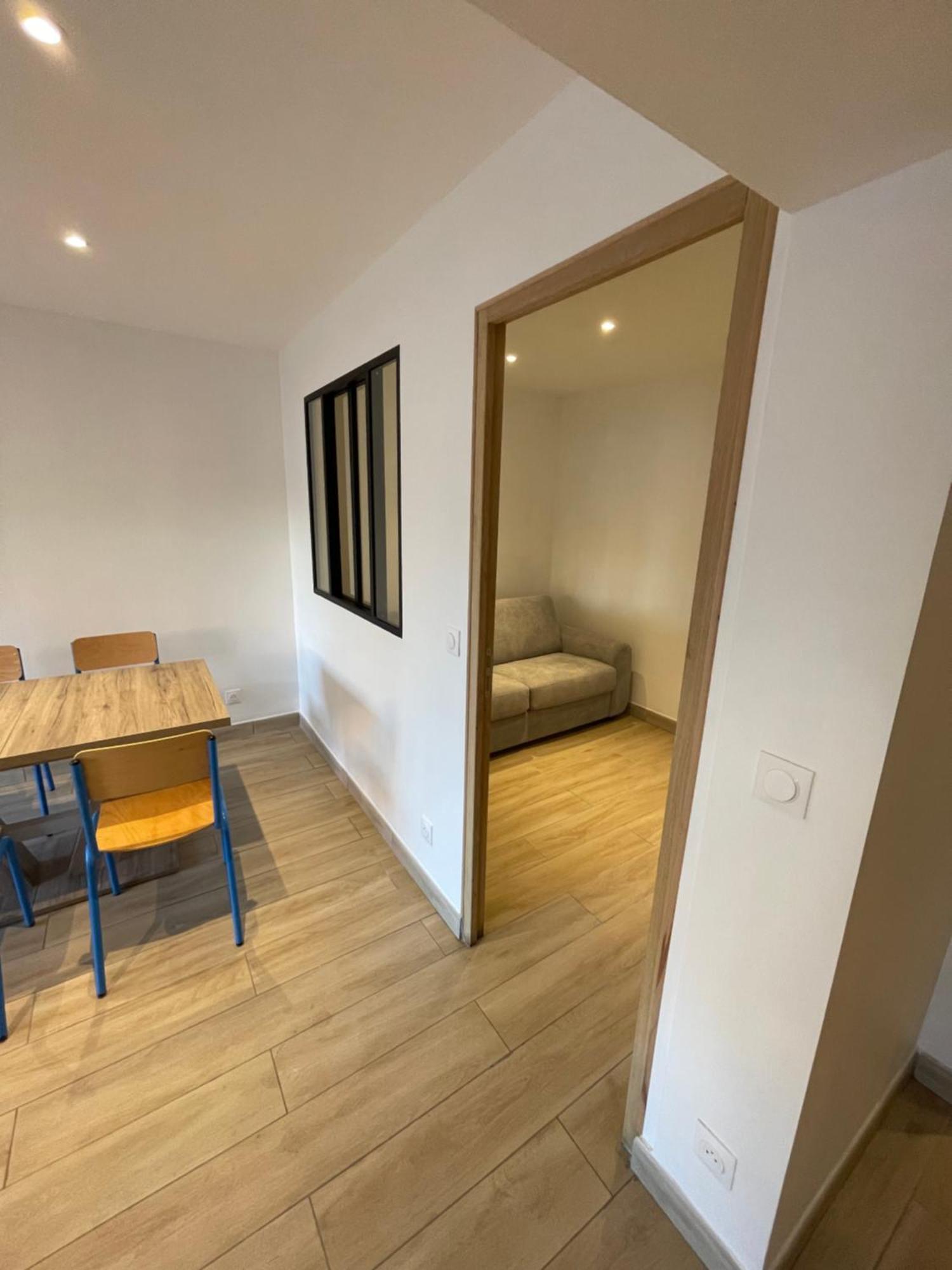 Appartement Ou Studio En Hyper Centre, Pour La Plage Et La Rue Pietonne Il Suffit De Traverser La Rue , Voir La Photo Principale Andernos-les-Bains Extérieur photo