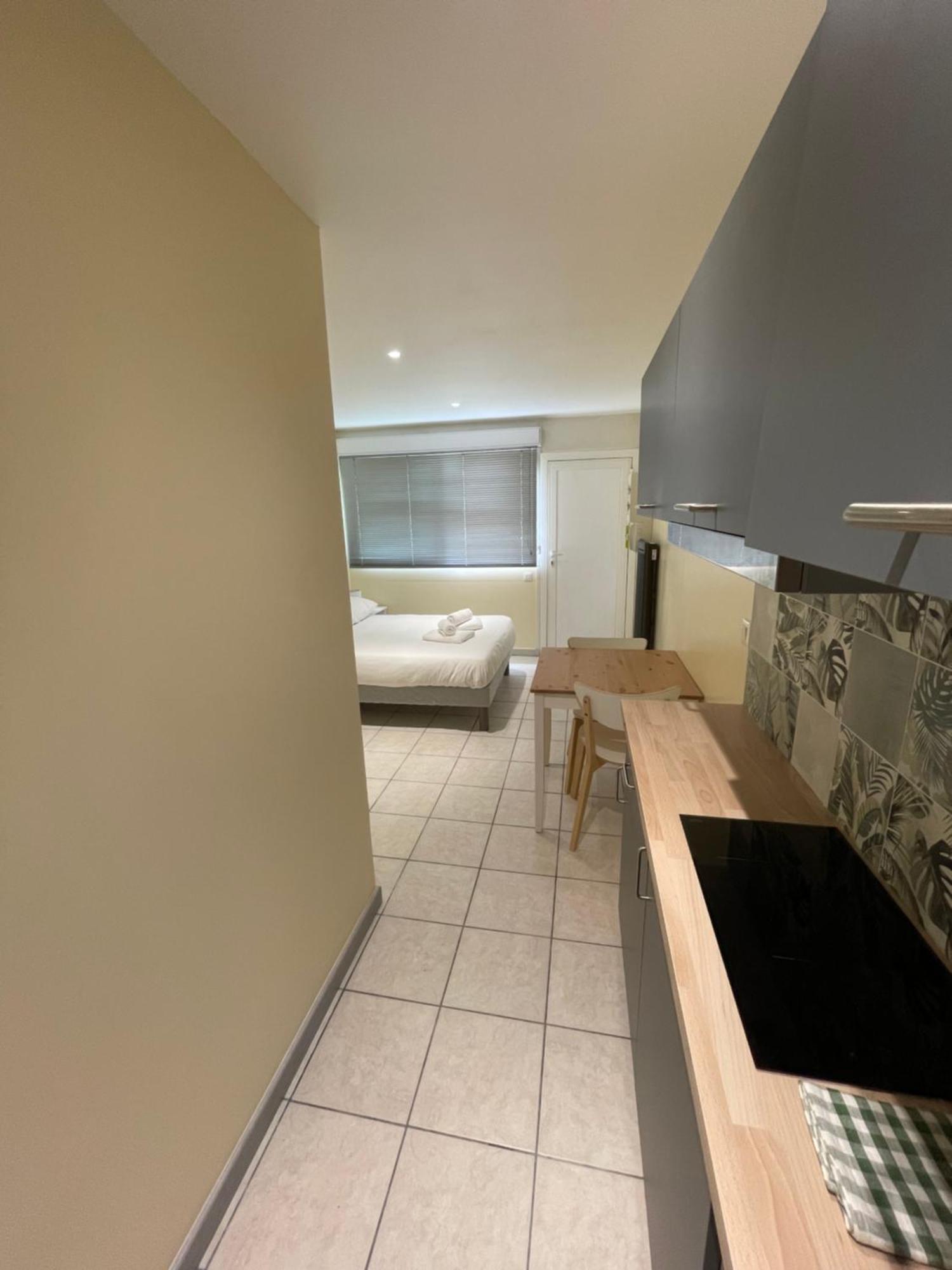 Appartement Ou Studio En Hyper Centre, Pour La Plage Et La Rue Pietonne Il Suffit De Traverser La Rue , Voir La Photo Principale Andernos-les-Bains Extérieur photo